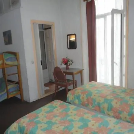 Hotel-restaurant Le Saint Christophe Hotel 2*